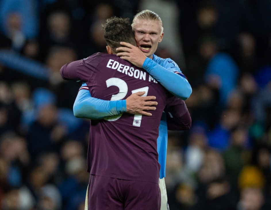 本菲卡客场2-0阿贾克斯，萨穆埃尔-达尔、巴雷罗建功