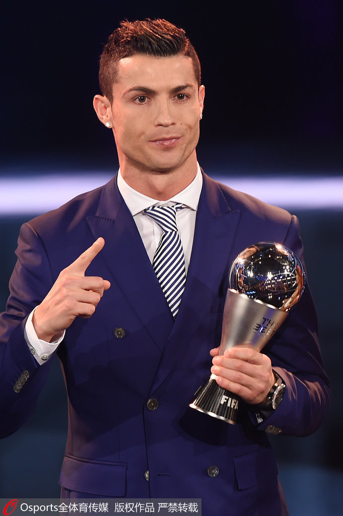 帕夫洛维奇：在此年龄段，我从未见过哪位队友像卡尔这么自信