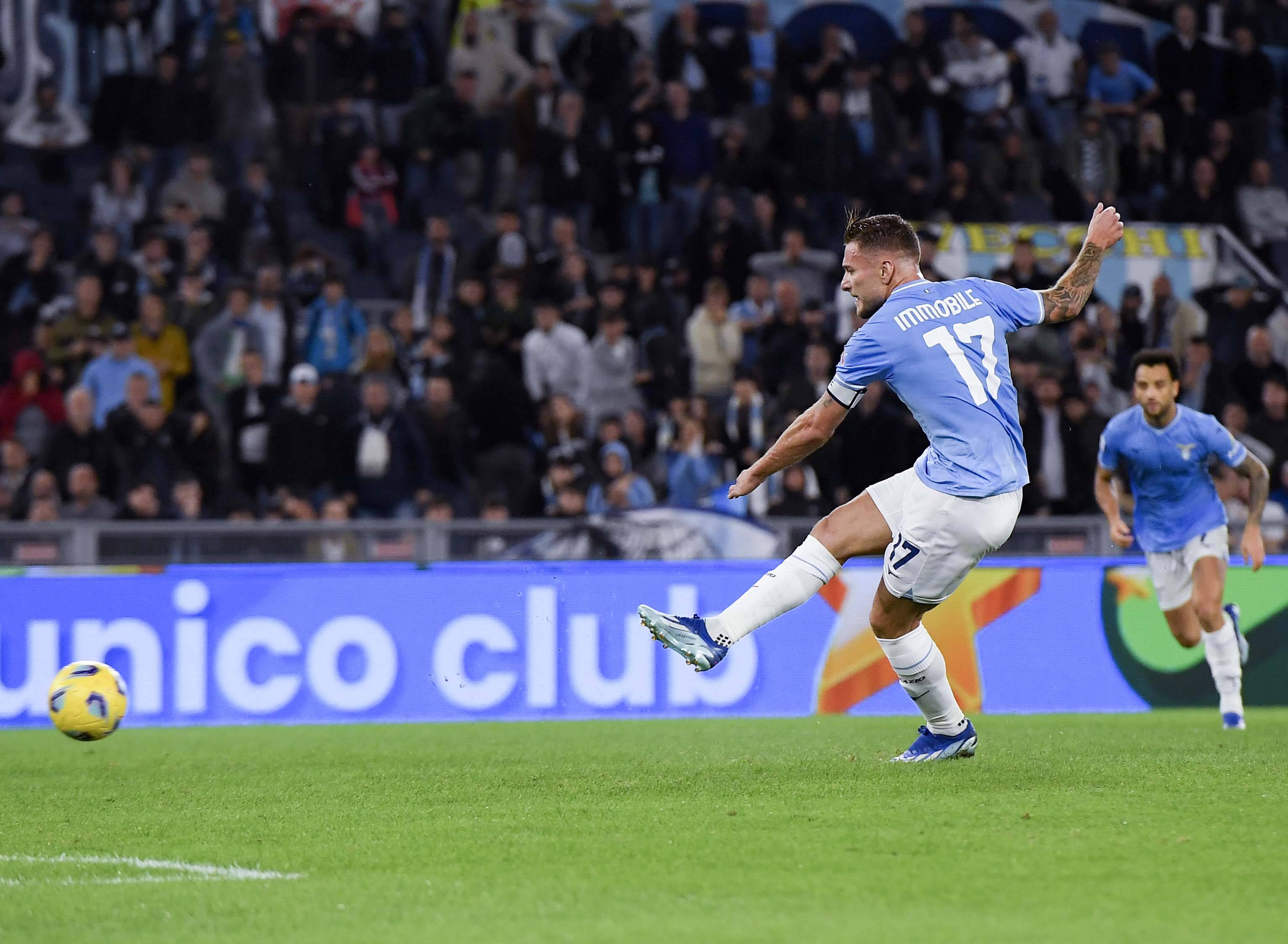 记者：拉菲尼亚与德科有口头协议，世界杯后可随时转会沙特联